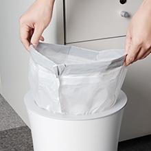 pequeños bolsos de basura