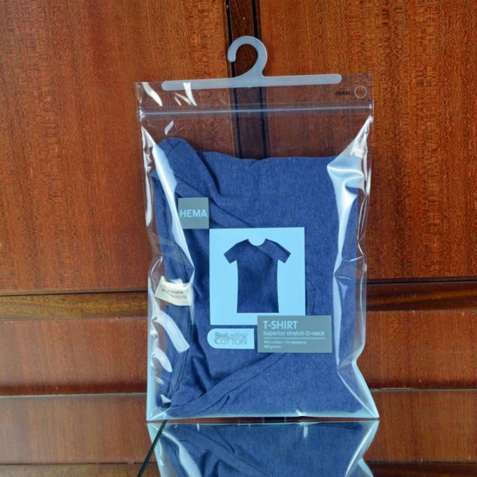 bolso de empaquetado de la ropa plástica de alta calidad con la suspensión