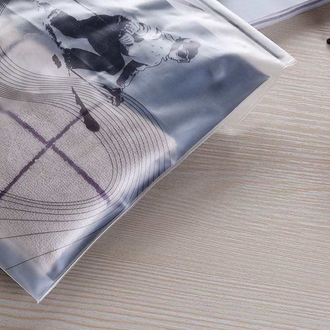 Bolso de empaquetado plástico claro de la suspensión de ropa del pvc de la venta de la fábrica