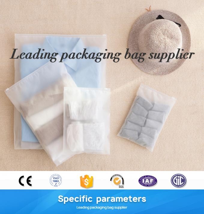Bolsos que se puede volver a sellar plásticos de la cerradura de la cremallera de las bolsas del almacenamiento de Matte Frosted que embalan del PVC del resbalador del bolso al por mayor de la cremallera