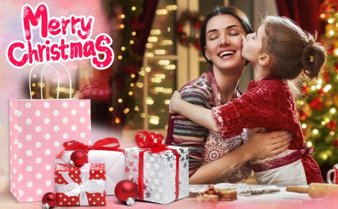 bolsos de papel del regalo con las manijas