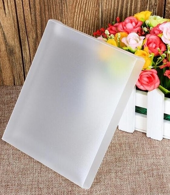 PLASTIC BOX , CLEAR BOX , PET BOX , PP BOX , PVC BOX , ROUND SHAPE BOX , PLASTIC CASE , BOX WITH HANGER , PILLOW SHAPE