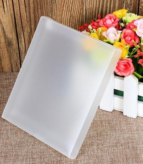 PLASTIC BOX , CLEAR BOX , PET BOX , PP BOX , PVC BOX , ROUND SHAPE BOX , PLASTIC CASE , BOX WITH HANGER , PILLOW SHAPE